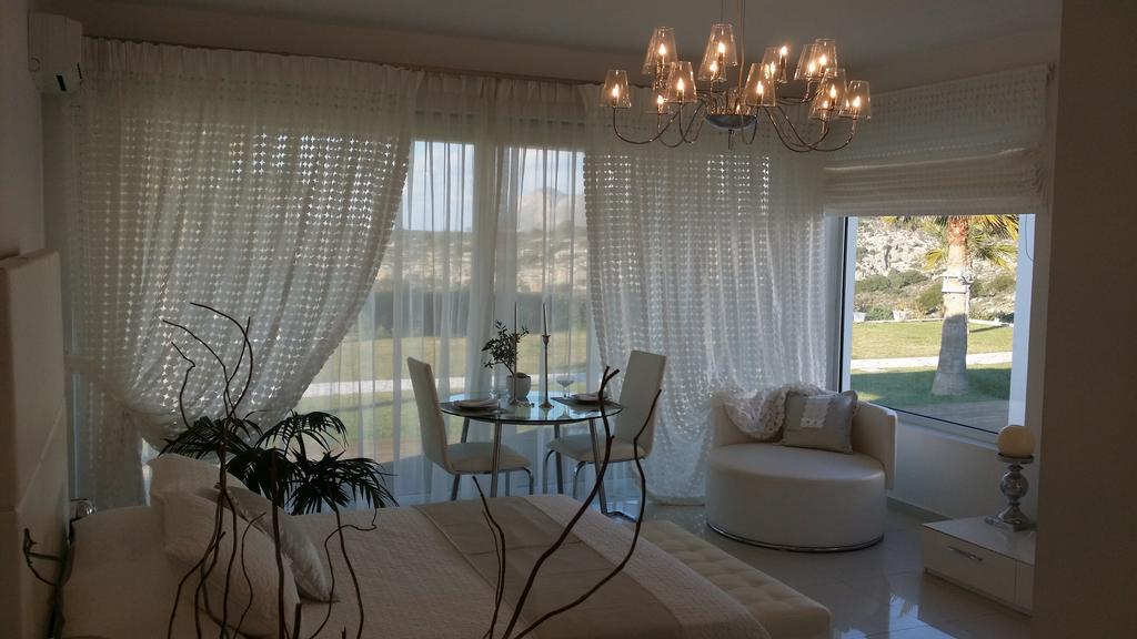 Reveli Estate Villa Kalathas Cameră foto
